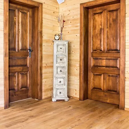 Salas Klak Aparthotel Fackov