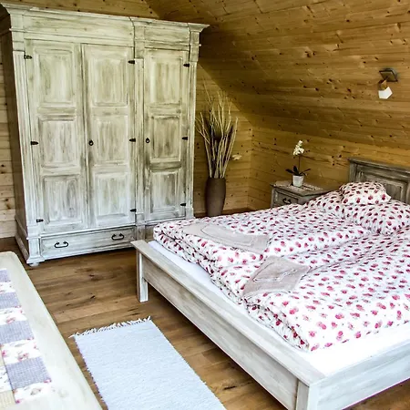 Salas Klak Aparthotel