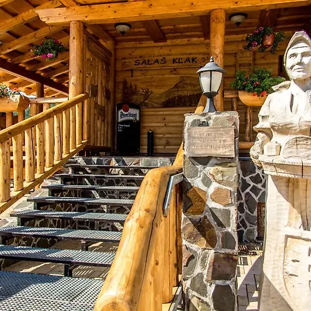 Aparthotel Salas Klak