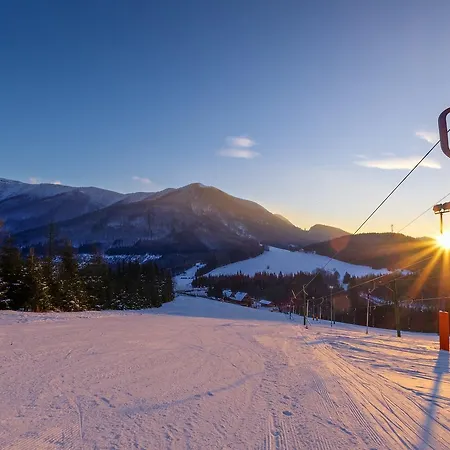 Salas Klak Aparthotel 3*