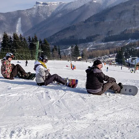 Salas Klak Apartahotel